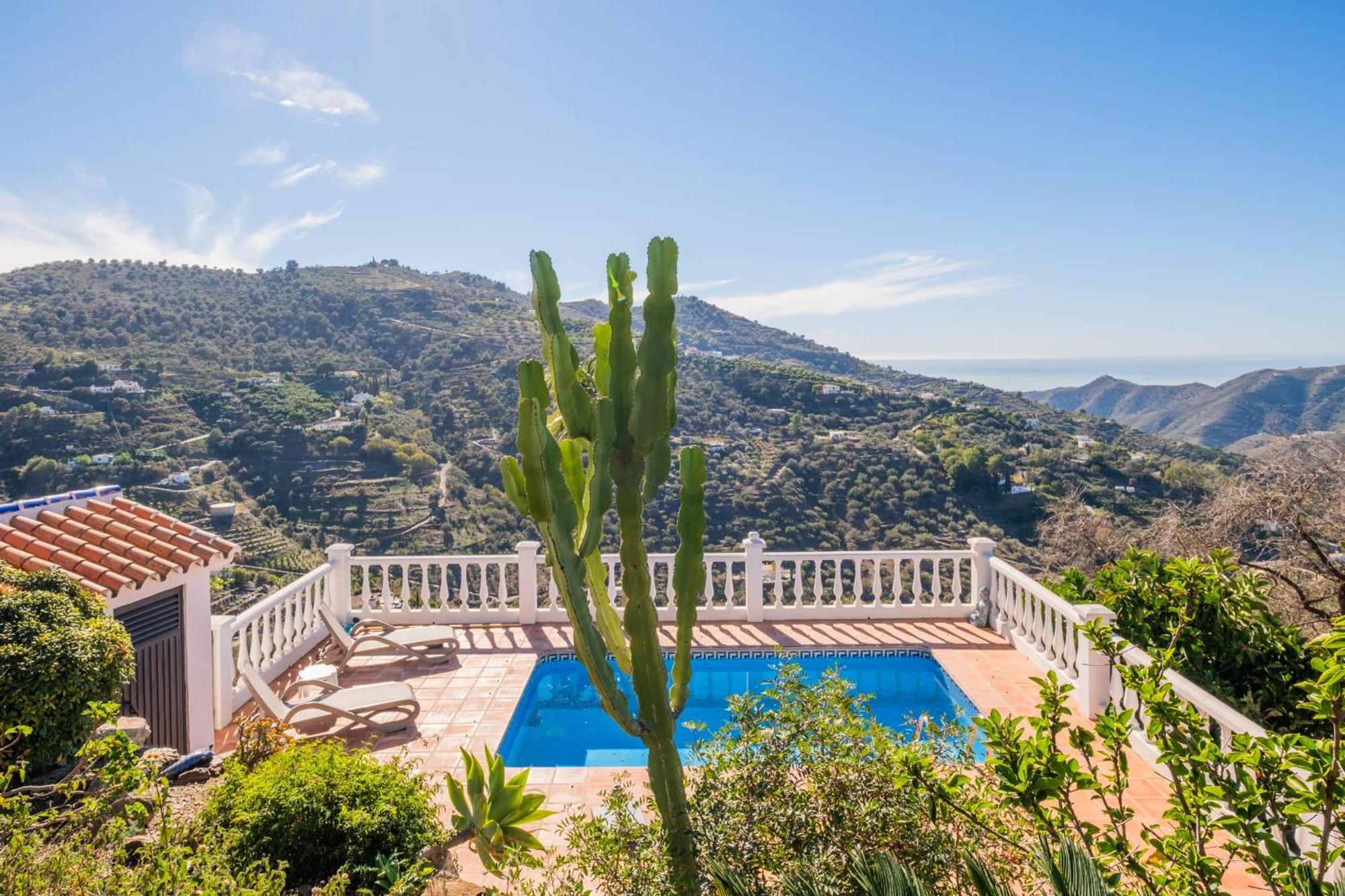Casa La Siesta - Villa with private pool&fabulous sea views Málaga Esterno foto
